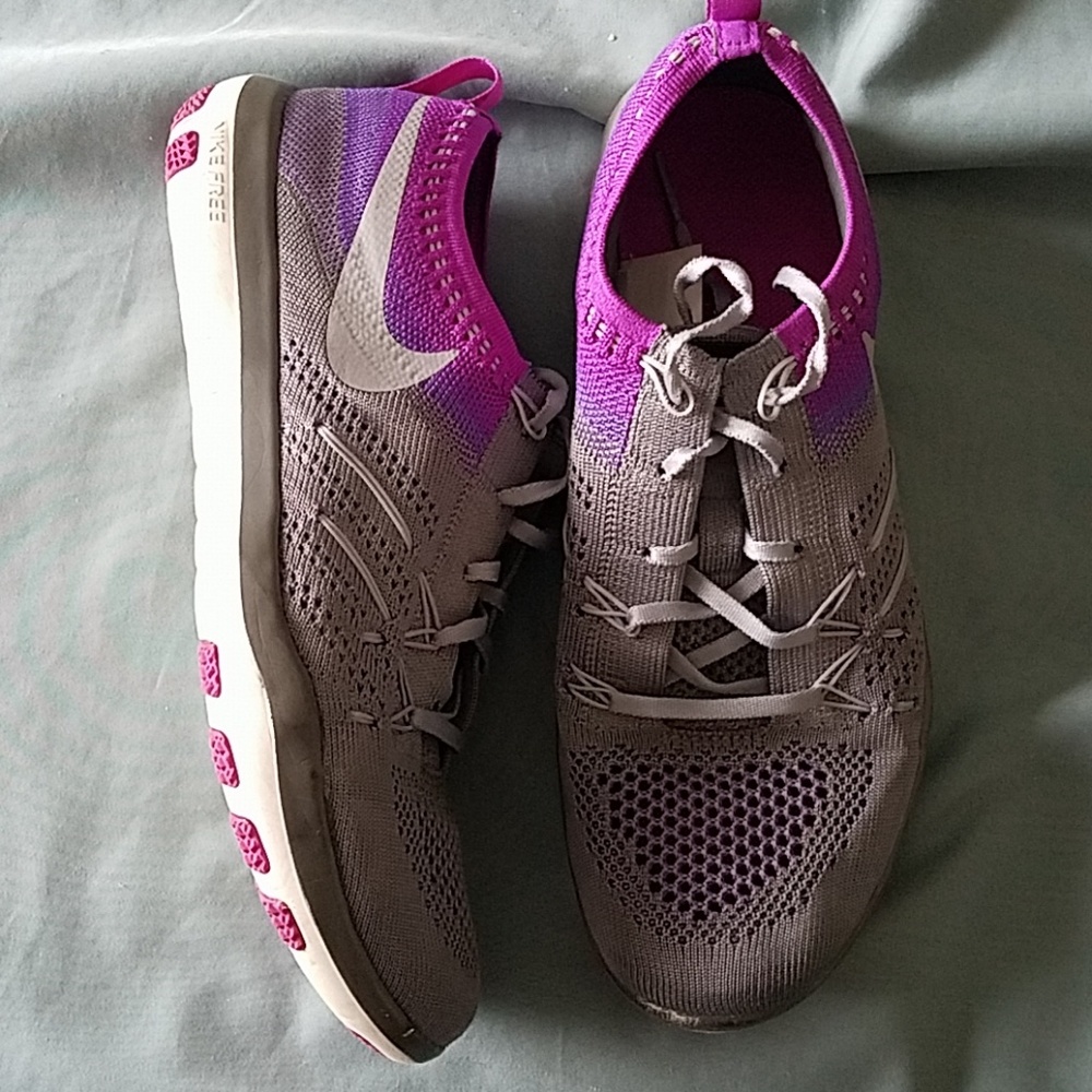 Nike focus flyknit sneakers